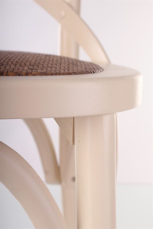Silla inspiración Tonet de madera con asiento trenzado blanco roto acabado vintage - Imagen 3